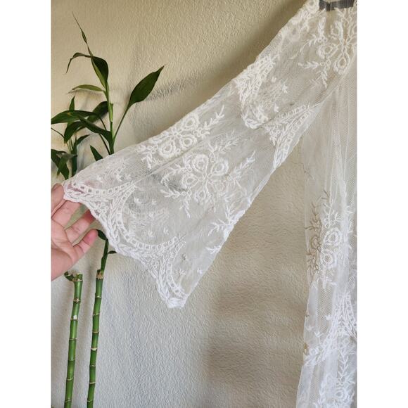 Reckless Angel Women's Lace Embroidered Boho Hippie Oversized Blouse-Medium - Picture 5 of 8